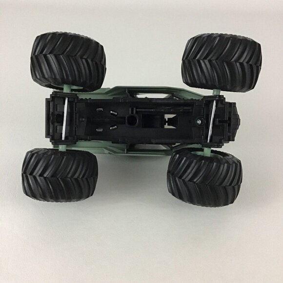 Hot Wheels Monster Jam Truck Soldier Fortune Military 1:24 Vehicle 2015 Mattel - Picture 5 of 6